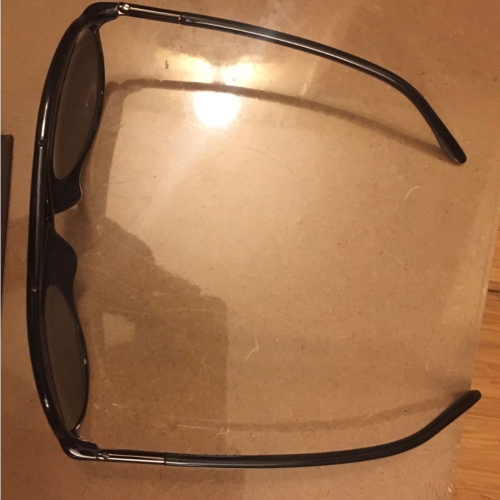 Tom Ford Sunglasses - Picture 3 of 6